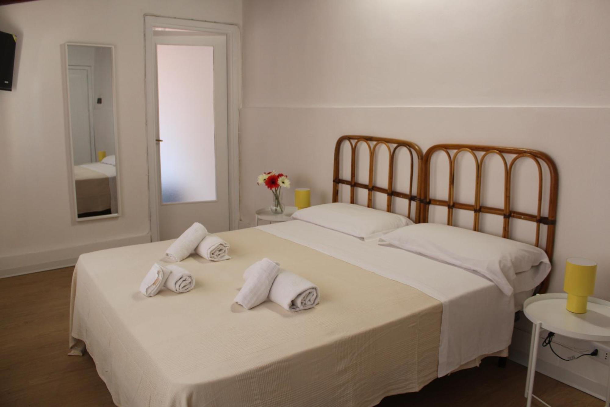 Terrasini 2000 Home Holidays 외부 사진